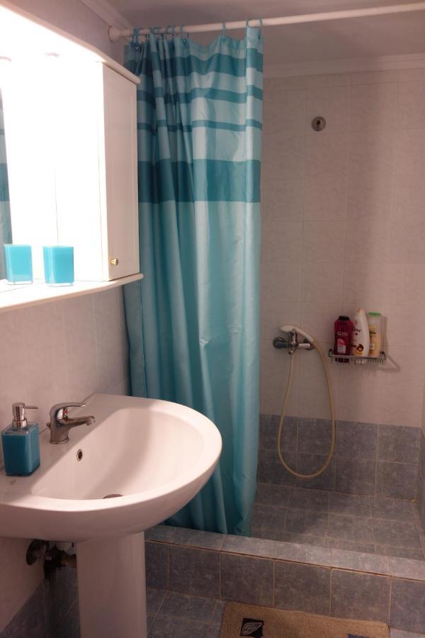 Kiki'S Cosy Apartments Néa Khilí エクステリア 写真