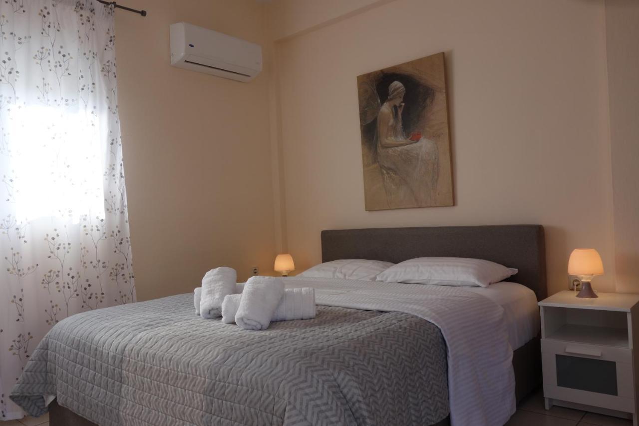 Kiki'S Cosy Apartments Néa Khilí エクステリア 写真