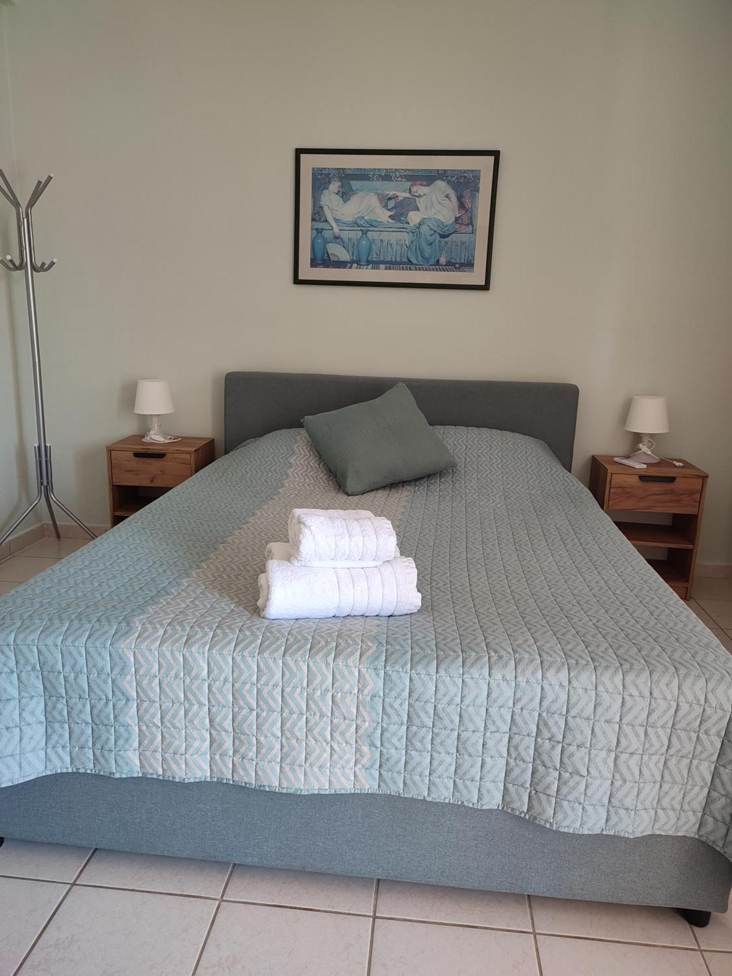Kiki'S Cosy Apartments Néa Khilí エクステリア 写真